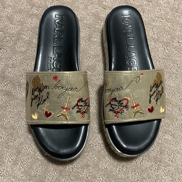 Paris Platform Slides - Picture 2 of 7